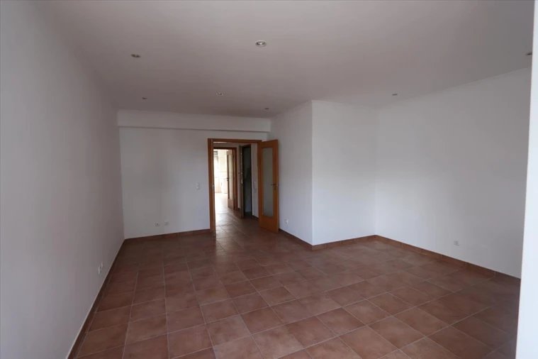 Apartamento T3 para Venda em Almada, Cova da Piedade, Pragal e Cacilhas Foto 3