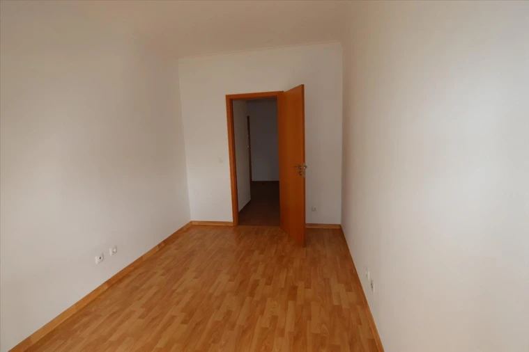 Apartamento T3 para Venda em Almada, Cova da Piedade, Pragal e Cacilhas Foto 6