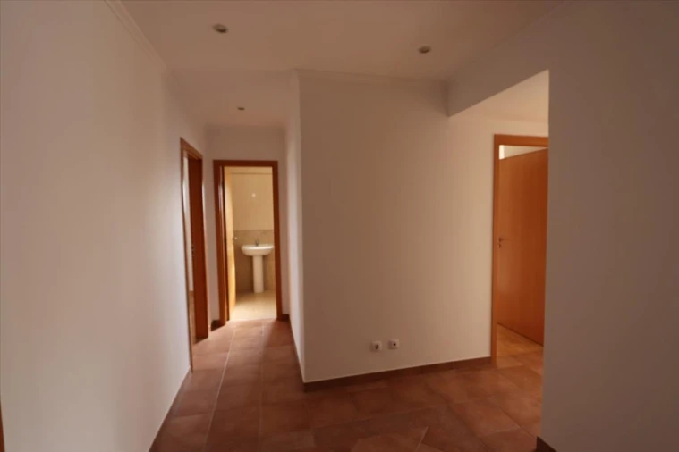 Apartamento T3 para Venda em Almada, Cova da Piedade, Pragal e Cacilhas Foto 7