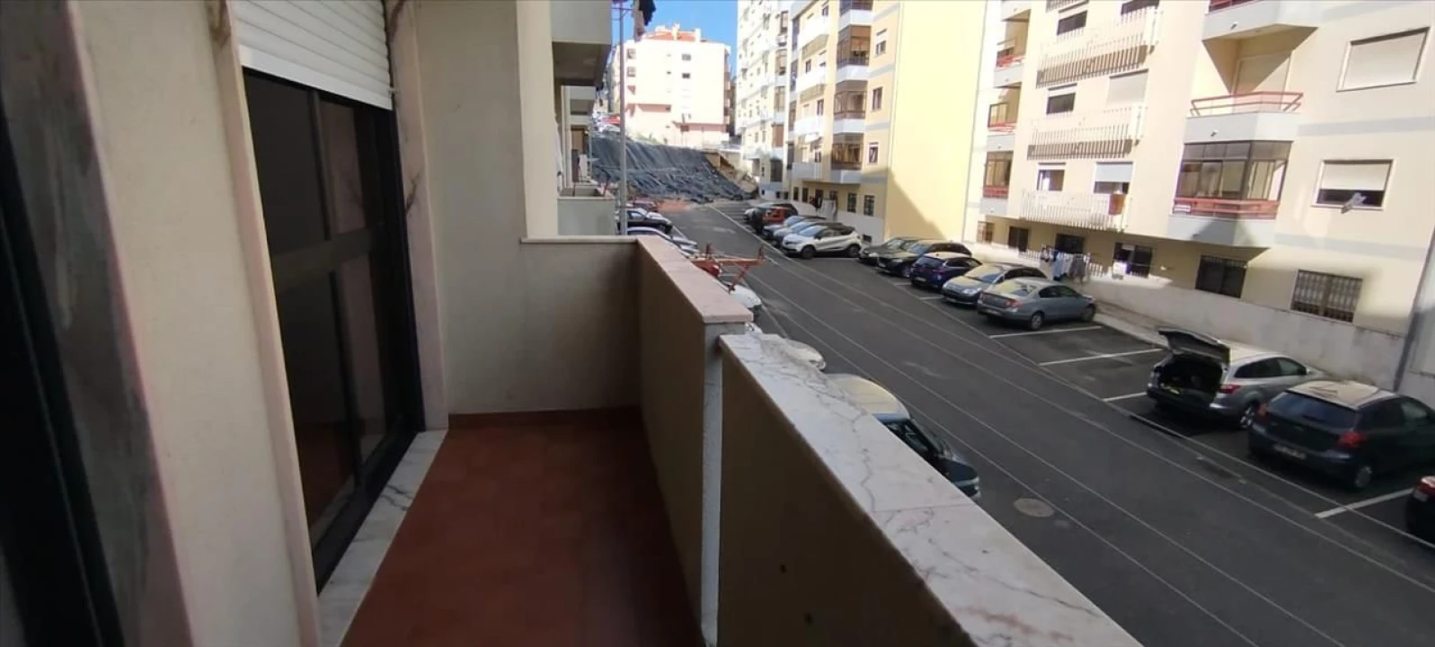 Apartamento T1 para Venda em Queluz e Belas Foto 5