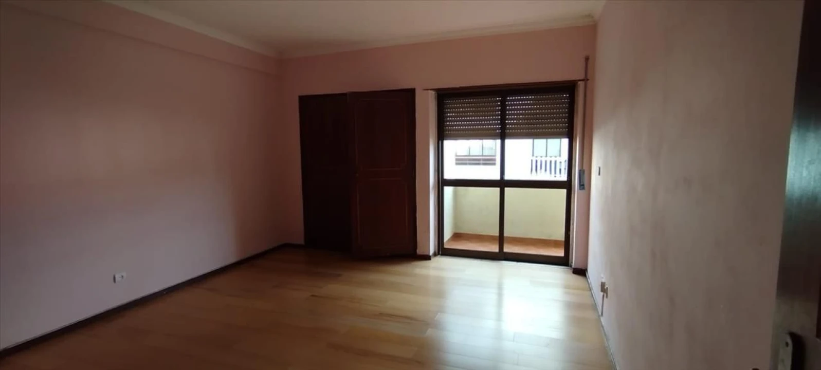 Apartamento T1 para Venda em Queluz e Belas Foto 6
