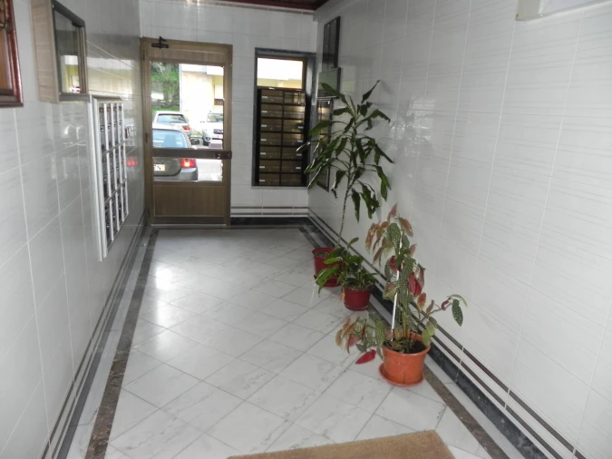 Apartamento T1 para Venda em Queluz e Belas Foto 3