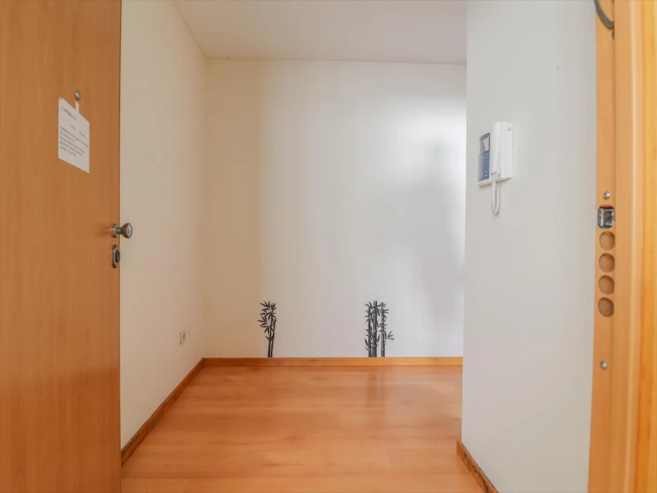 Apartamento T1 para Venda em Buarcos Foto 2