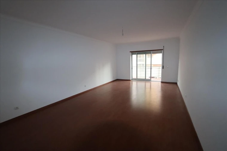 Apartamento T3 para Venda em Barreiro e Lavradio Foto 2