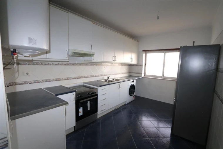 Apartamento T3 para Venda em Barreiro e Lavradio Foto 3