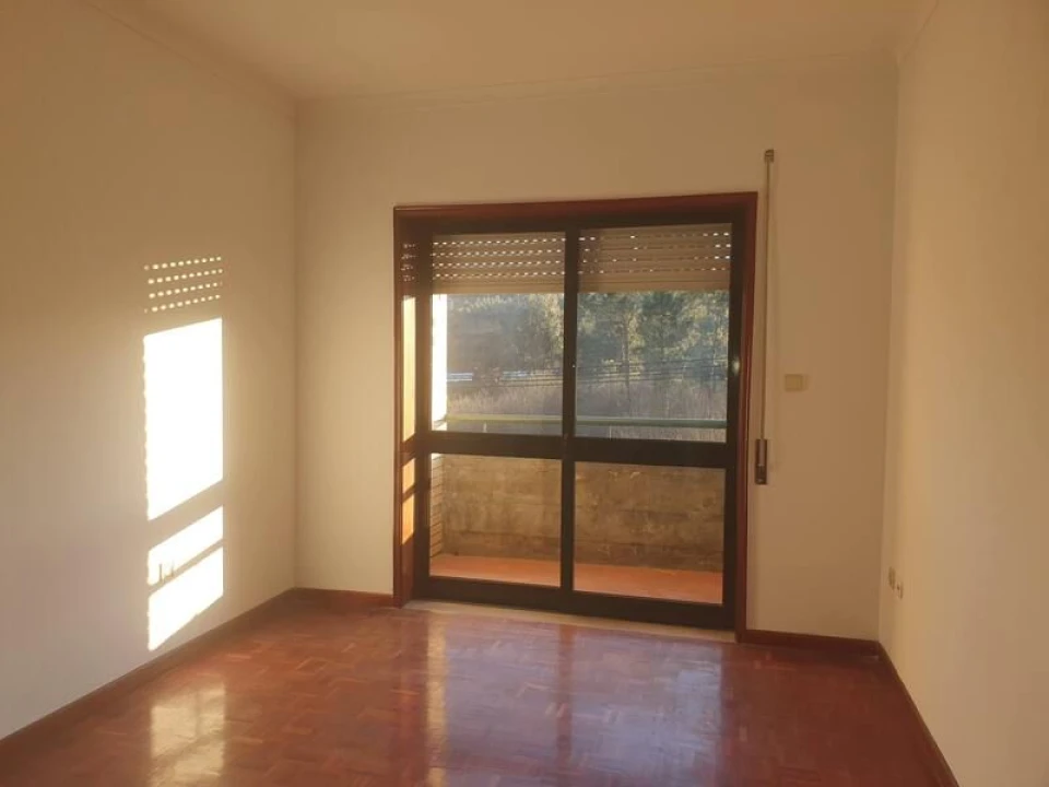 Apartamento T2 para Venda em Vilar de Andorinho Foto 7