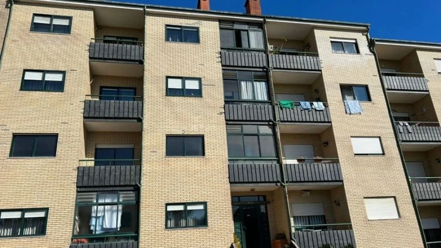 Apartamento T2 para Venda em Vilar de Andorinho Foto 1