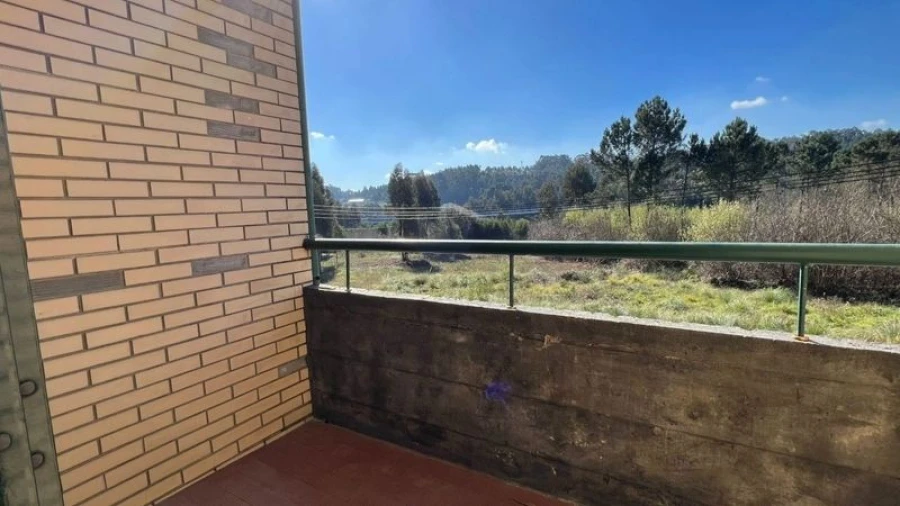 Apartamento T2 para Venda em Vilar de Andorinho Foto 5