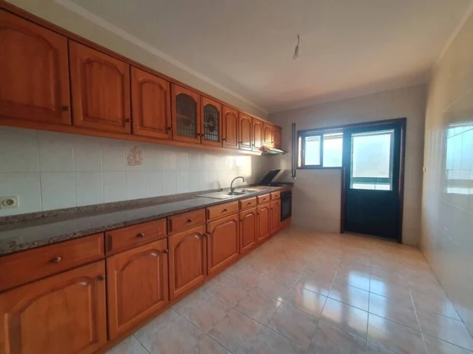 Apartamento T2 para Venda em Vilar de Andorinho Foto 12