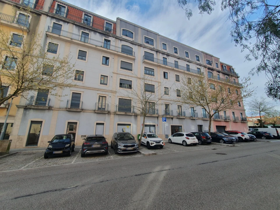Apartamento T2 para Venda em Oliveira do Douro Foto 1