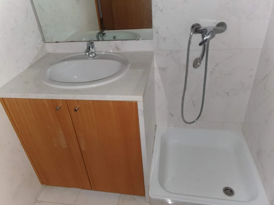 Apartamento T2 para Venda em Oliveira do Douro Foto 12