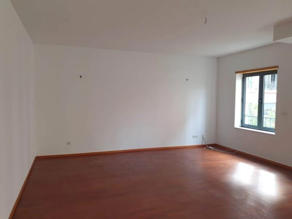 Apartamento T2 para Venda em Oliveira do Douro Foto 4