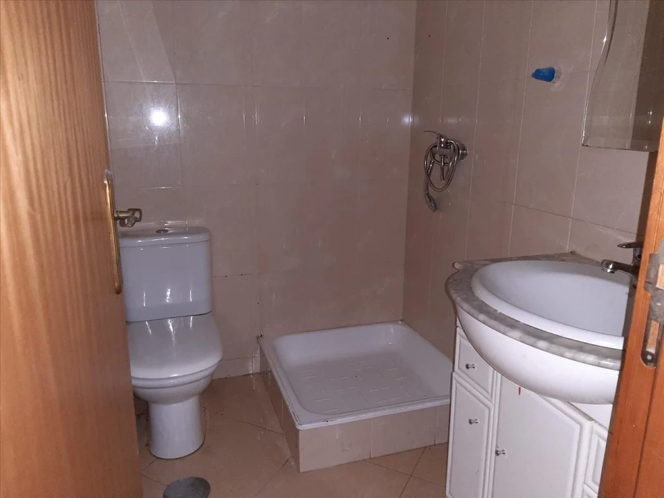 Apartamento T2 para Venda em Rio Tinto Foto 13