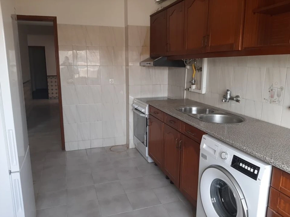 Apartamento T3 para Venda em Fernao Ferro Foto 13