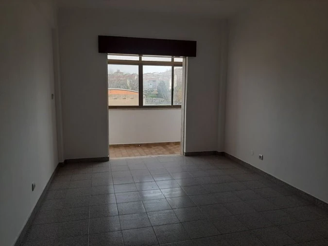 Apartamento T3 para Venda em Fernao Ferro Foto 5