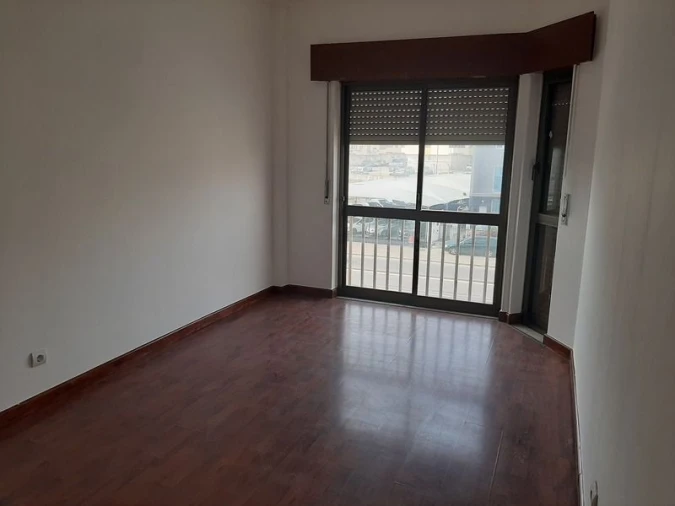 Apartamento T3 para Venda em Fernao Ferro Foto 8