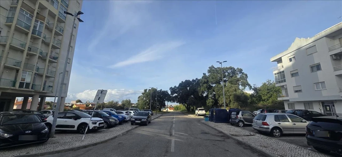 Apartamento T3 para Venda em Seixal Foto 6