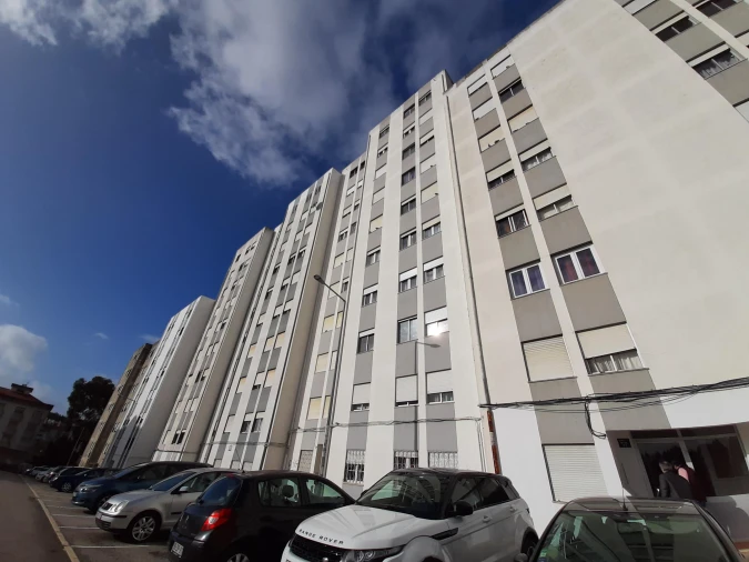 Apartamento T2 para Venda em Rio de Mouro Foto 1