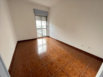Apartamento T2 para Venda em Agualva e Mira-Sintra