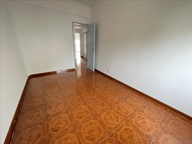 Apartamento T2 para Venda em Agualva e Mira-Sintra Foto 9