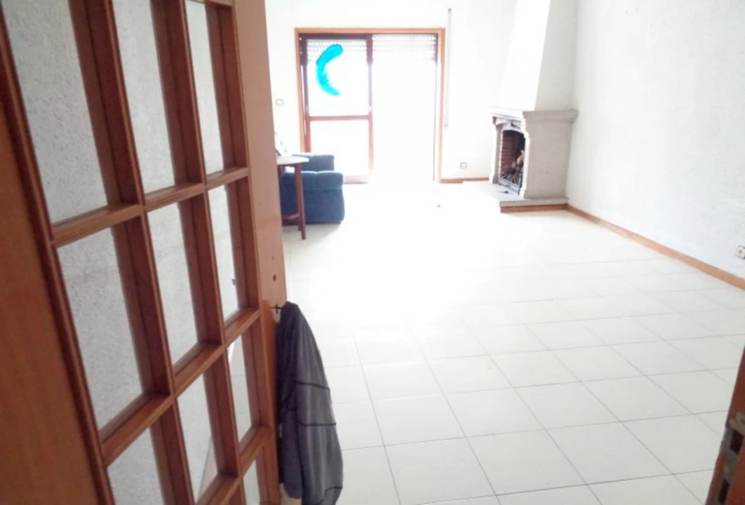 Apartamento T3 para Venda em Rio Tinto Foto 4