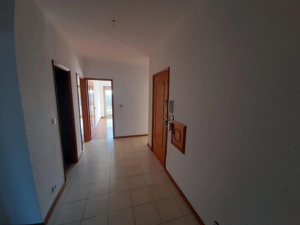 Apartamento T3 para Venda em Rio Tinto Foto 3