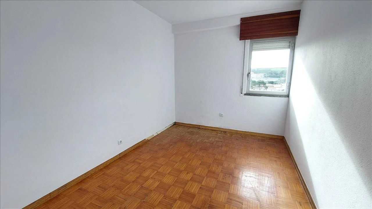 Apartamento T3 para Venda em Agualva e Mira-Sintra Foto 8