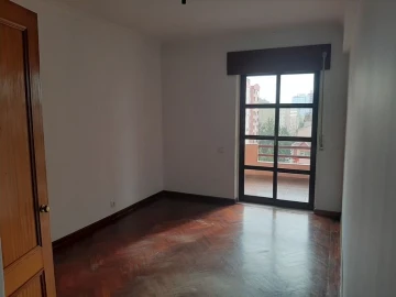 Apartamento T3 para Venda em Agualva e Mira-Sintra