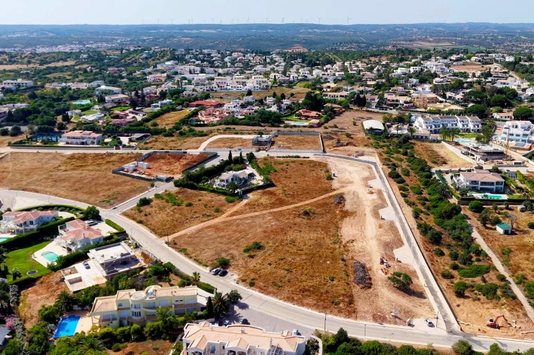 Terreno para Venda em Luz Foto 8