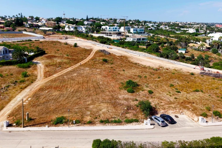 Terreno para Venda em Luz Foto 9