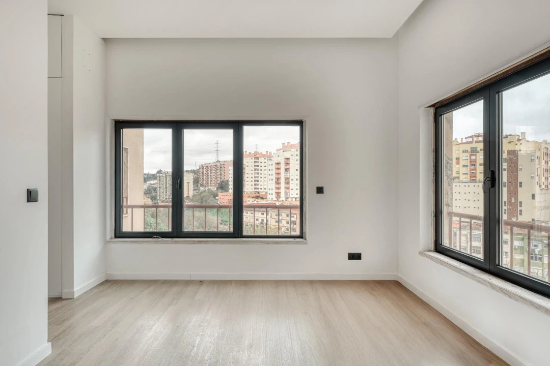 Apartamento T2 para Venda em Massamá e Monte Abraão Foto 17