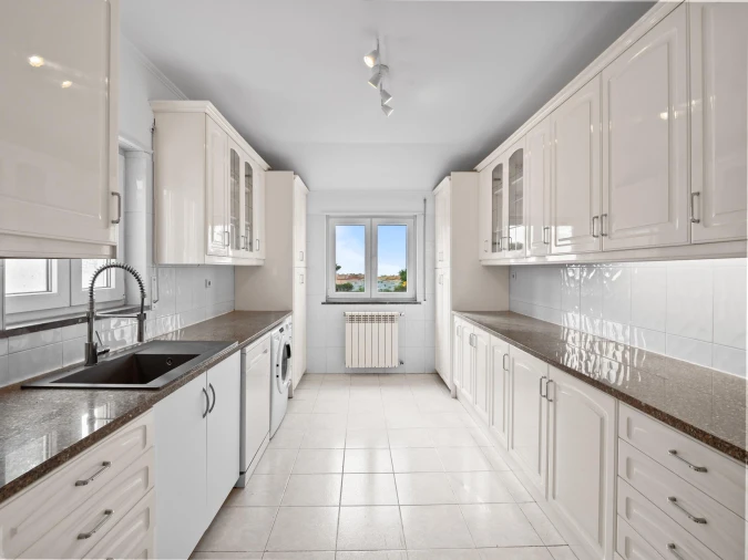 Moradia T3 para Venda em Carcavelos e Parede Foto 8