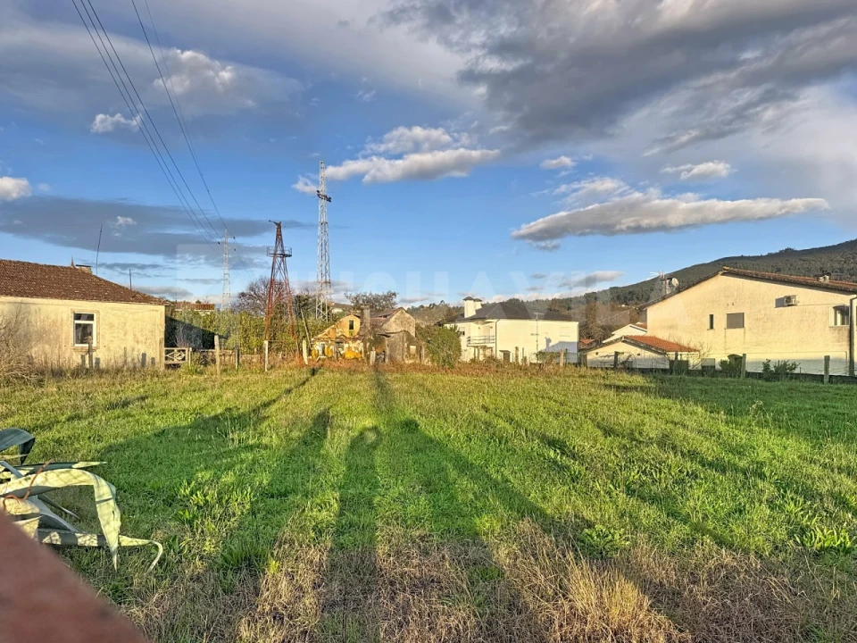 Terreno para Venda em Valença, Cristelo Covo e Arão Foto 6