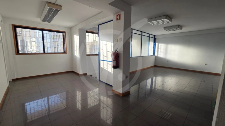 Loja para Arrendamento em Póvoa de Varzim, Beiriz e Argivai Foto 3