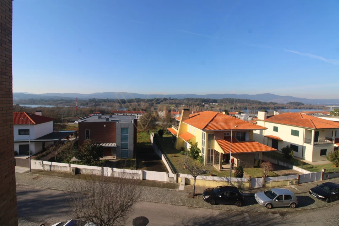 Apartamento T3 para Venda em Vila Nova de Cerveira e Lovelhe Foto 9