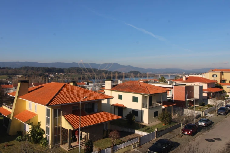 Apartamento T3 para Venda em Vila Nova de Cerveira e Lovelhe