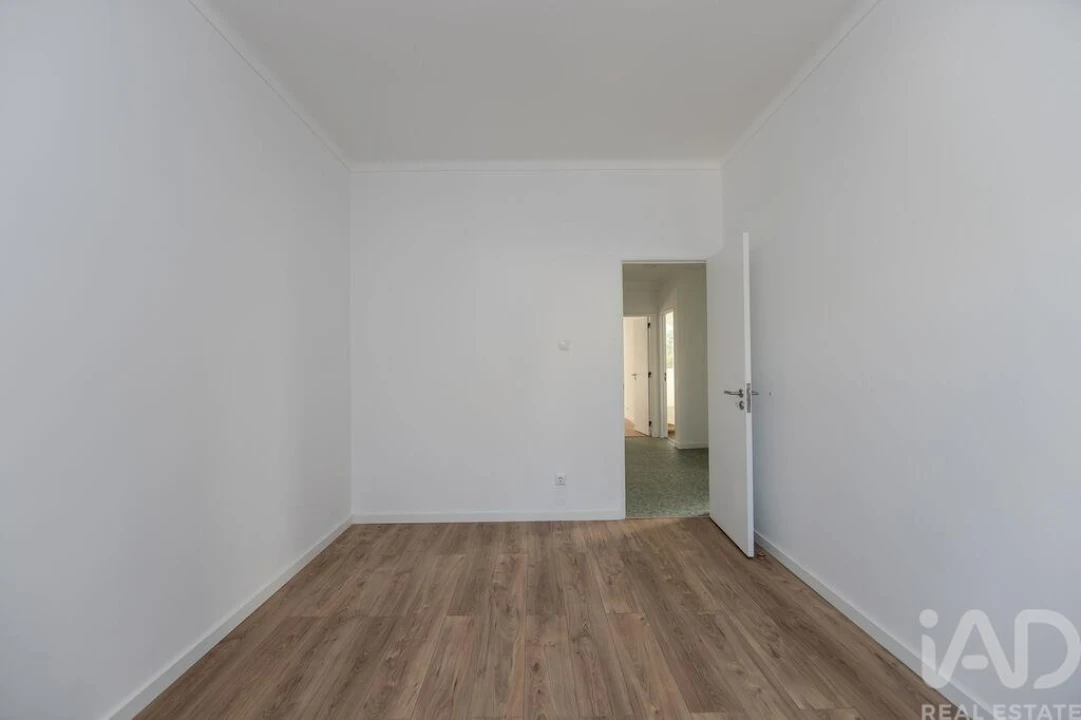 Apartamento T2 para Arrendamento em União das Freguesias de Setúbal Foto 10