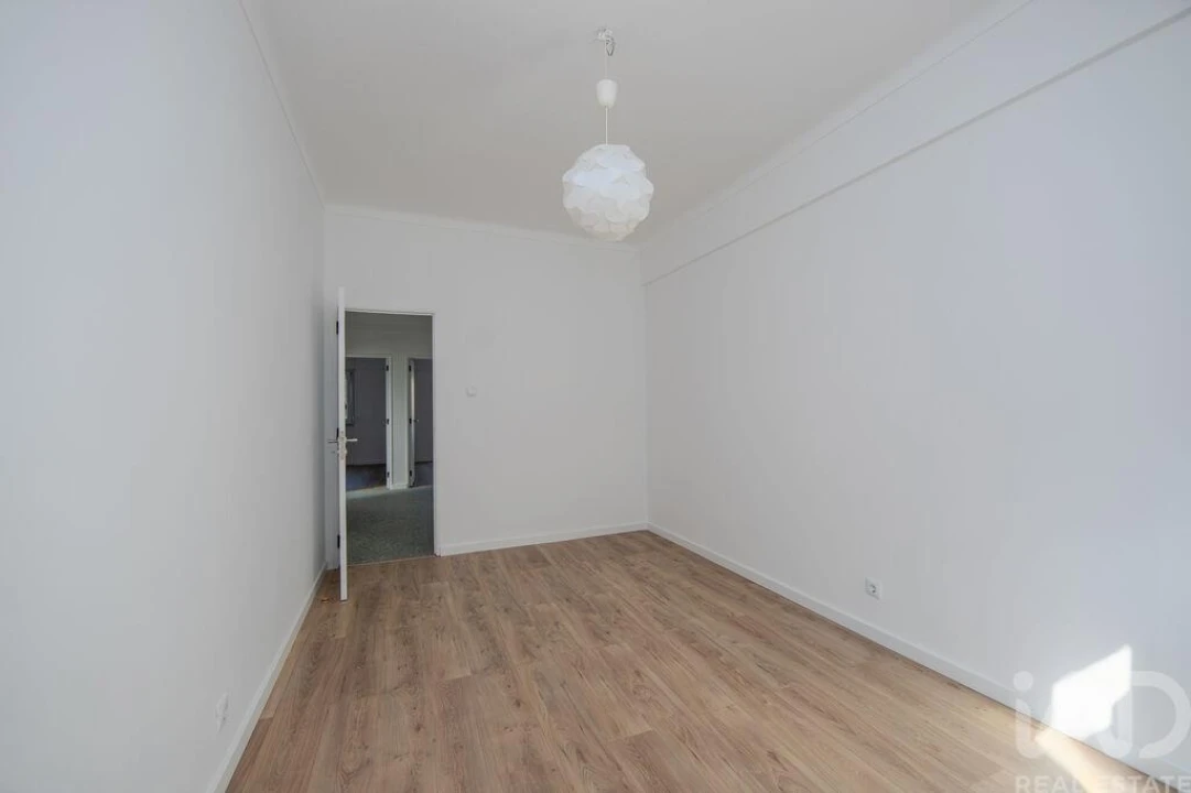 Apartamento T2 para Arrendamento em União das Freguesias de Setúbal Foto 9