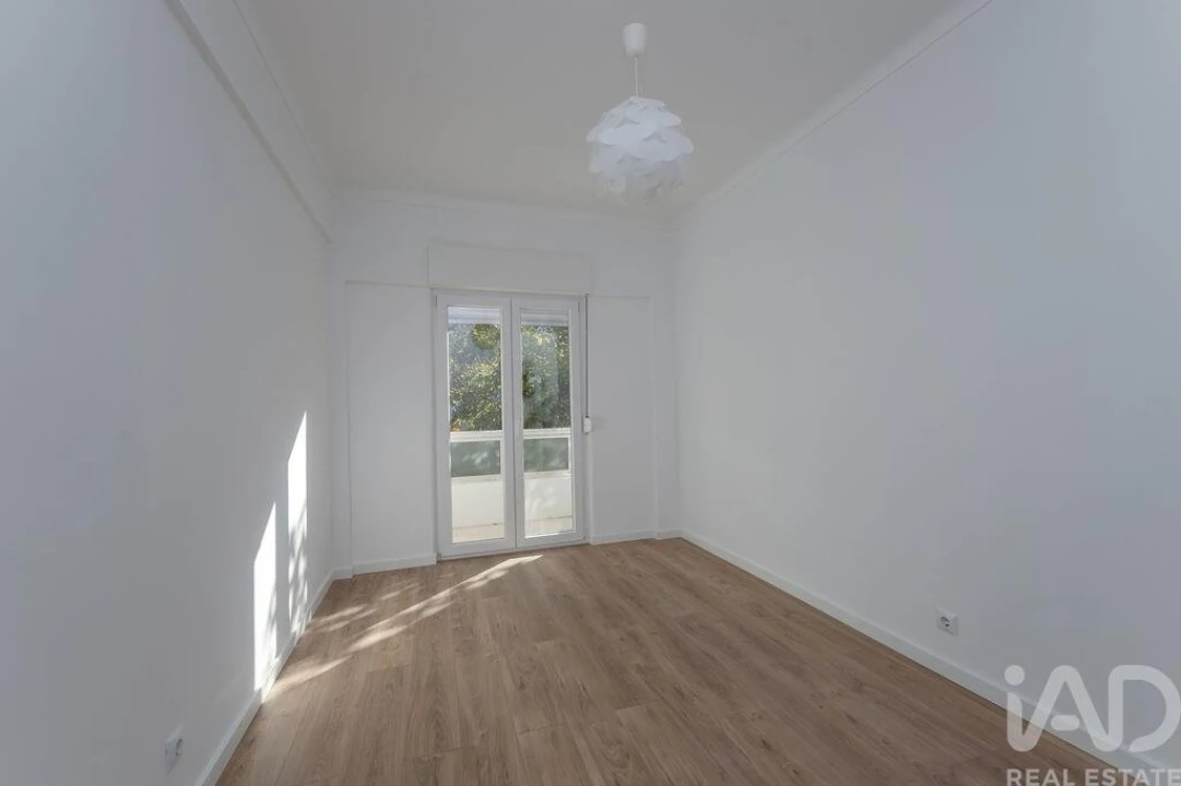 Apartamento T2 para Arrendamento em União das Freguesias de Setúbal Foto 8