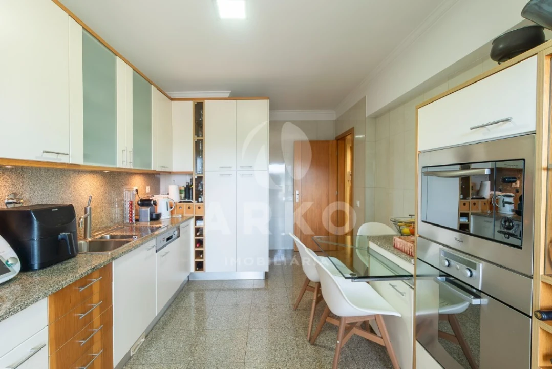 Apartamento T2 para Venda em Valongo Foto 4
