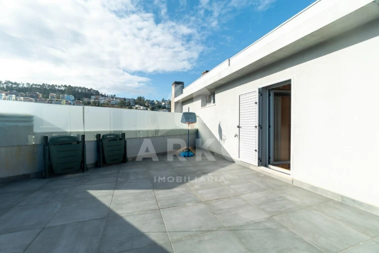 Apartamento T2 para Venda em Valongo Foto 22