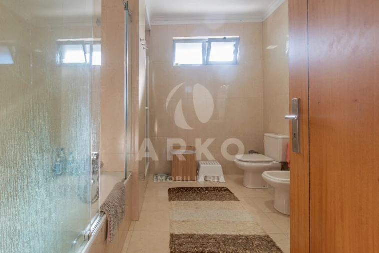 Apartamento T2 para Venda em Valongo Foto 16