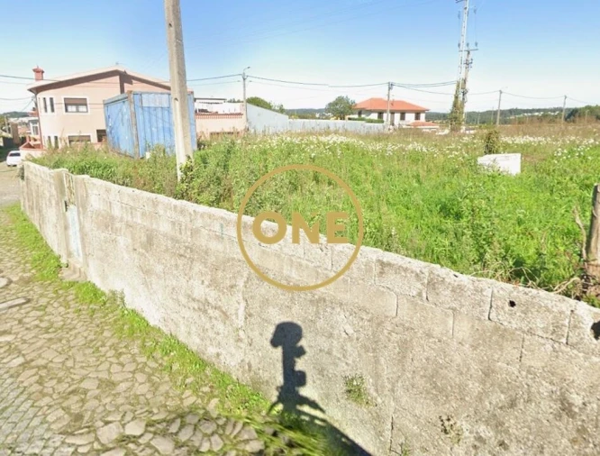 Terreno para Venda em Retorta e Tougues Foto 4
