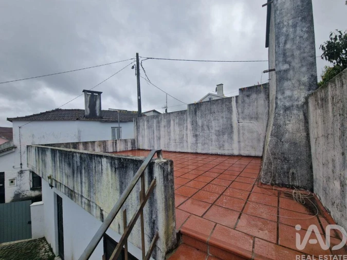 Moradia T4 para Venda em Aguda Foto 22