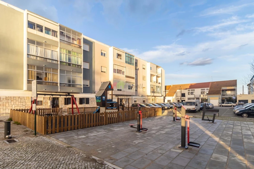 Apartamento T2 para Venda em Alhos Vedros Foto 28