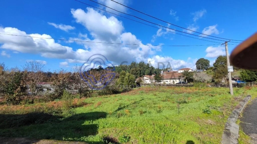 Terreno para Venda em Paços de Brandão Foto 5
