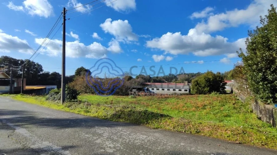 Terreno para Venda em Paços de Brandão Foto 6