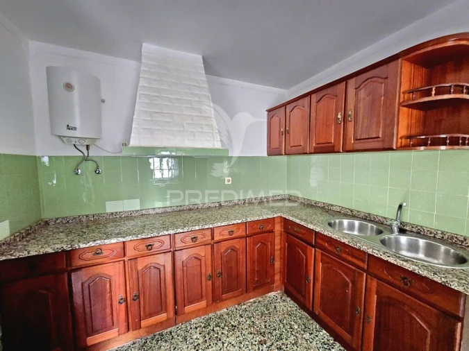 Moradia T2 para Venda em Santa Barbara de Padrões Foto 5