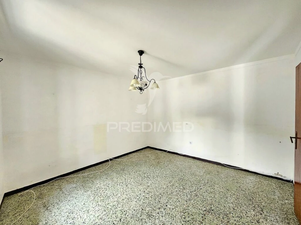 Moradia T2 para Venda em Santa Barbara de Padrões Foto 7