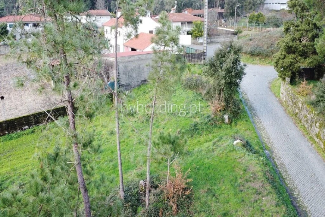 Terreno para Venda em Roriz Foto 2